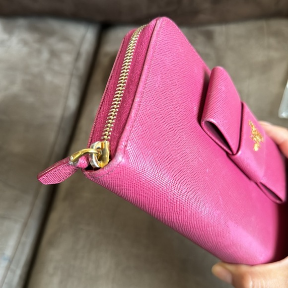 Prada Saffiano Long Wallet - Picture 3 of 9